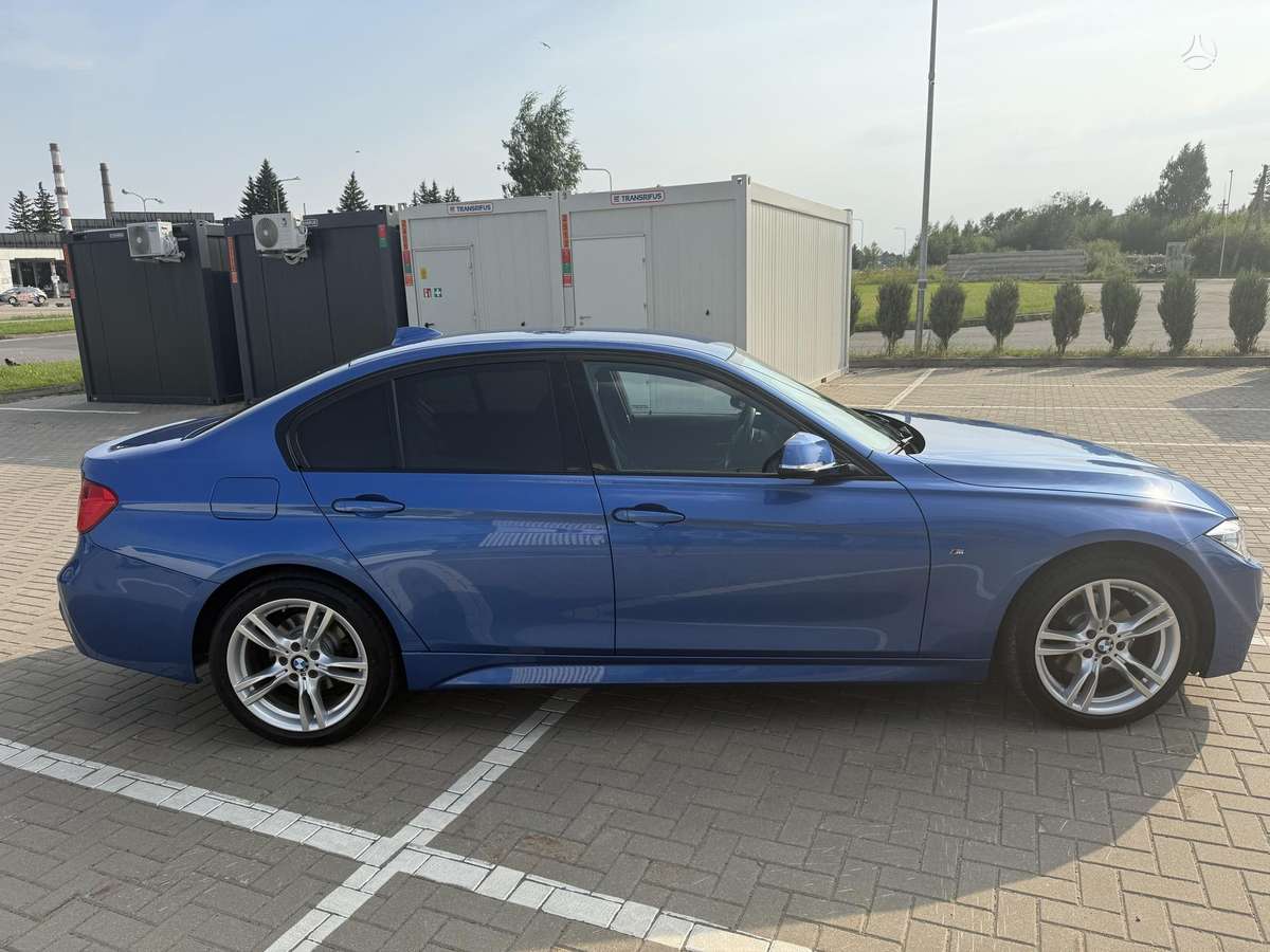 BMW 320, 2.0 l., Седан
