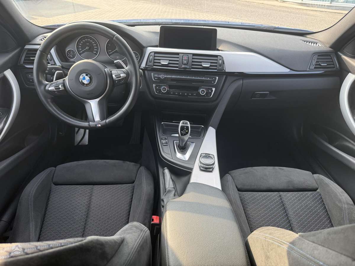 BMW 320, 2.0 l., Седан
