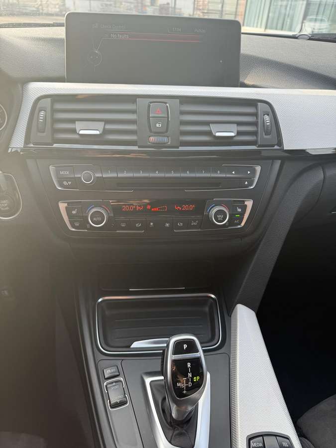 BMW 320, 2.0 l., Седан