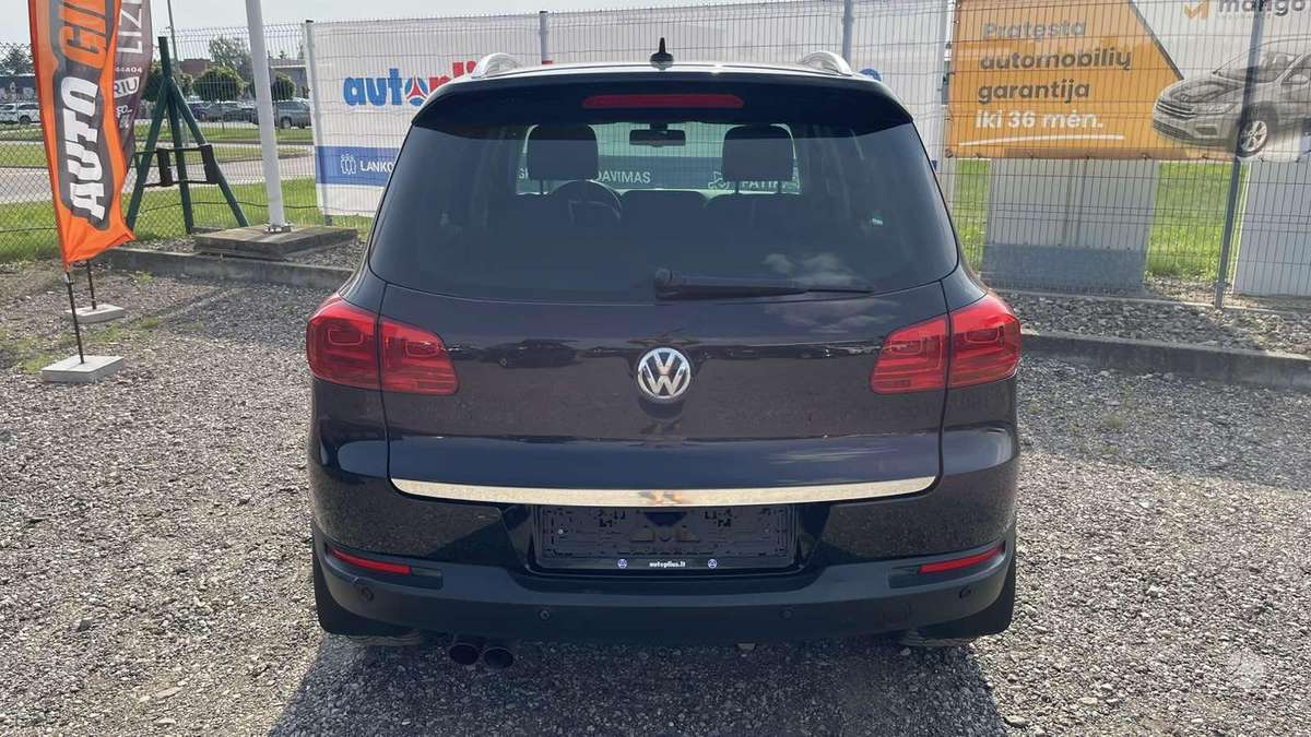 Volkswagen Tiguan - 12