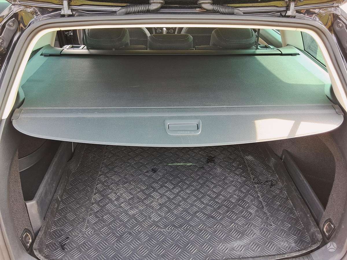 Volkswagen Passat, 2.0 l., Универсал