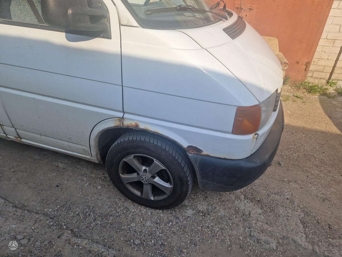 Volkswagen Transporter - 3