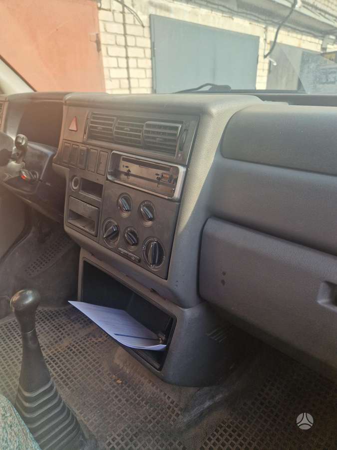 Volkswagen Transporter - 7