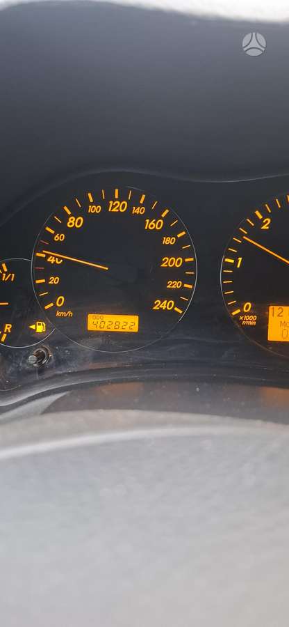 Toyota Avensis - 6