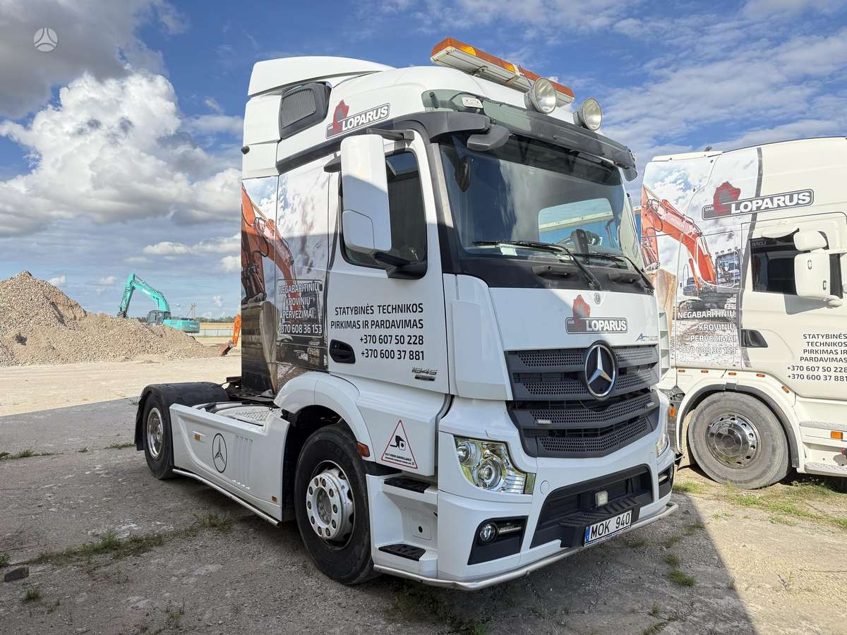 Mercedes-Benz Actros 1845, single sleeper