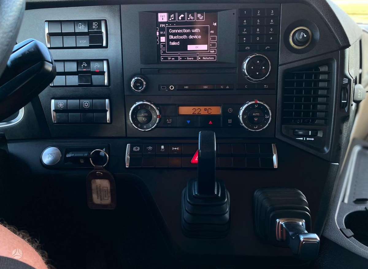 Mercedes-Benz Actros 1845, single sleeper