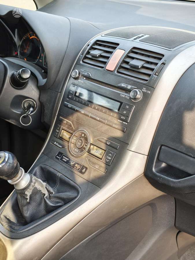 Toyota Auris, 2.0 l., Хэтчбек