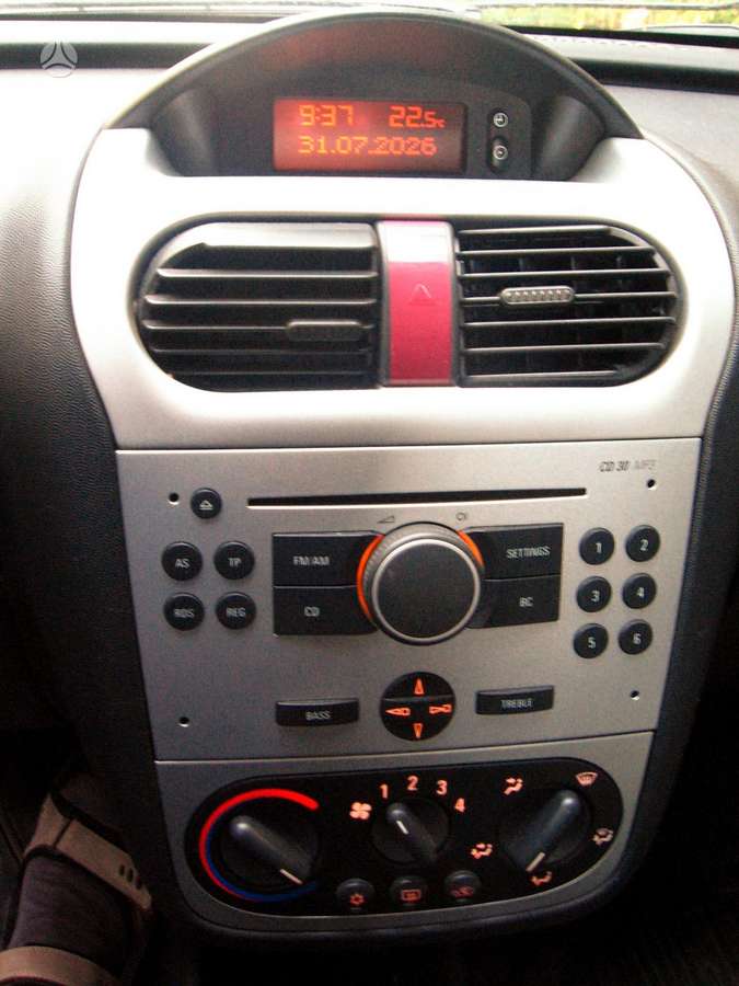 Opel Corsa, 1.2 l., Хэтчбек