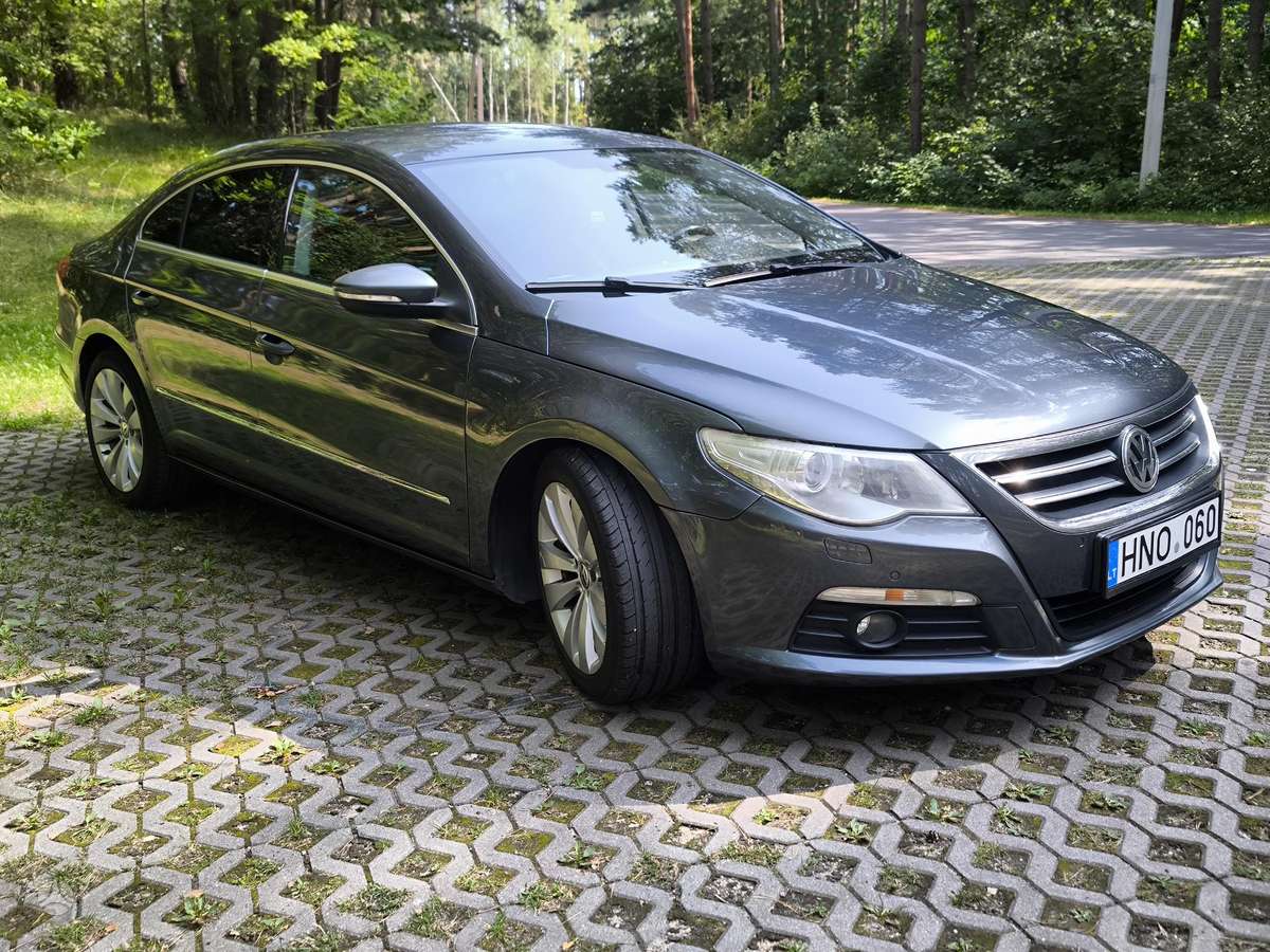 Volkswagen Passat CC - 2