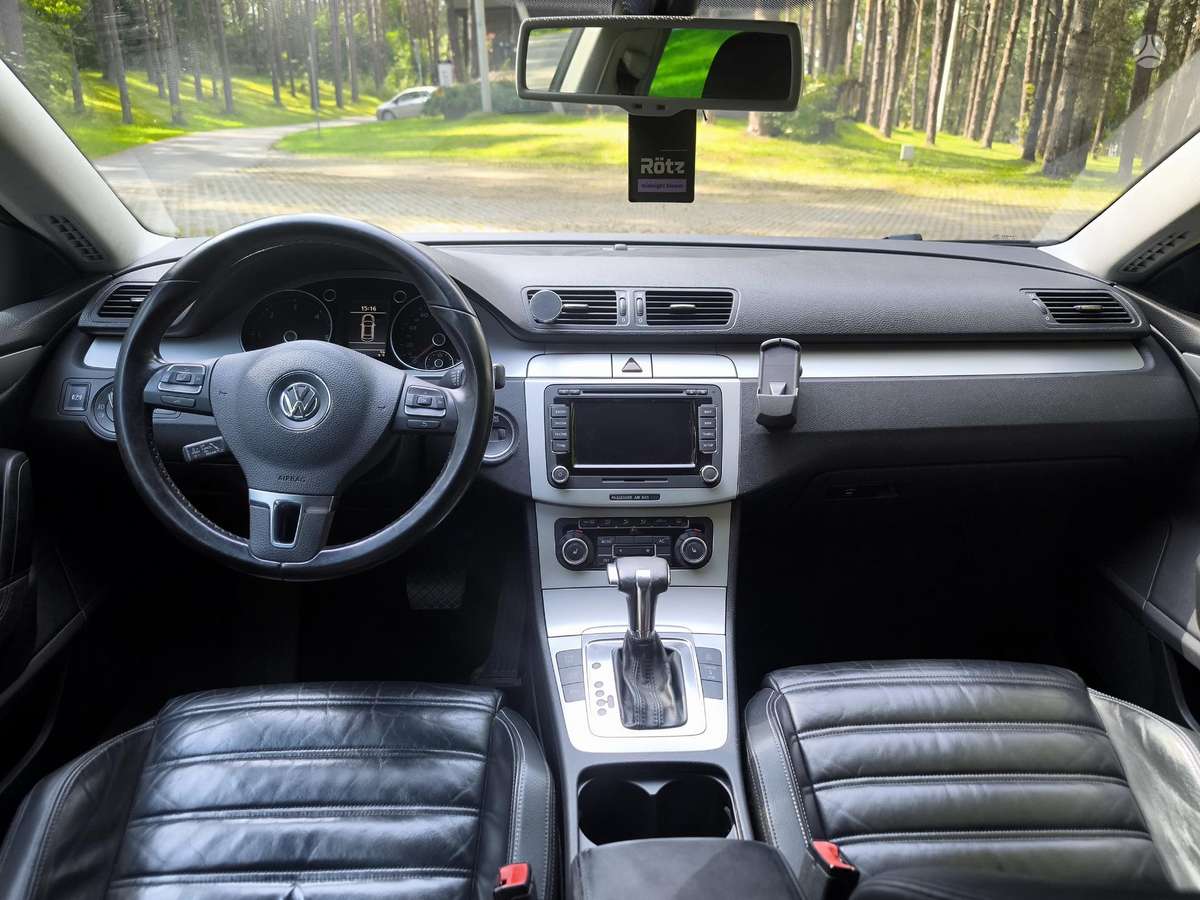 Volkswagen Passat CC - 12