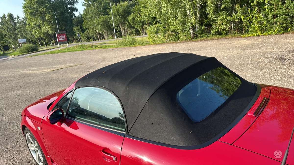 Audi TT, 1.8 l., convertible