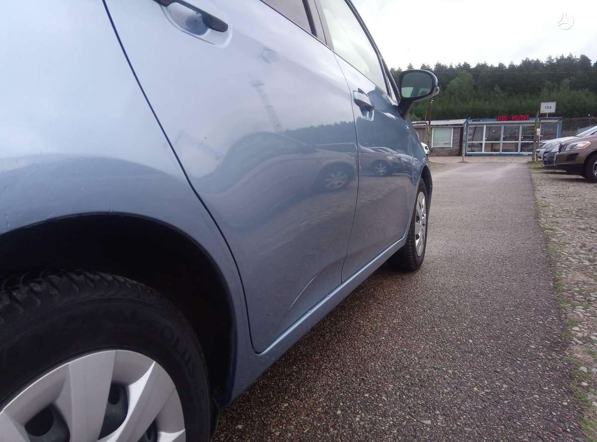 Toyota Verso-S, 1.3 l., hatchback