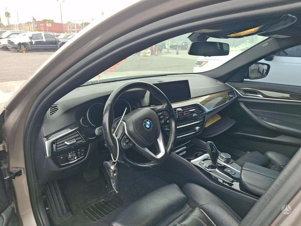 BMW 530, 2.0 l., Седан