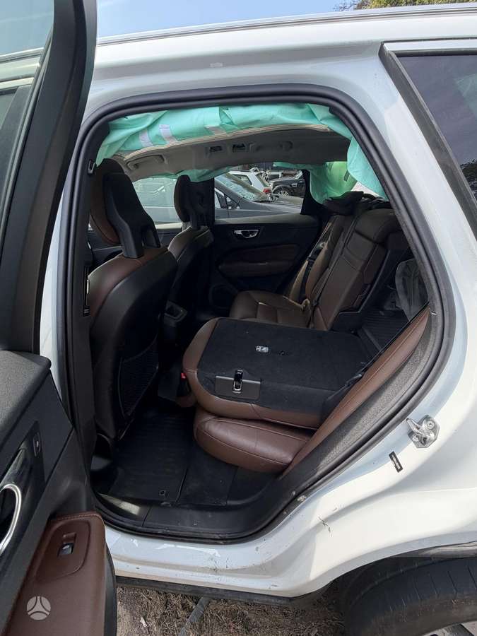 Volvo XC60 - 10