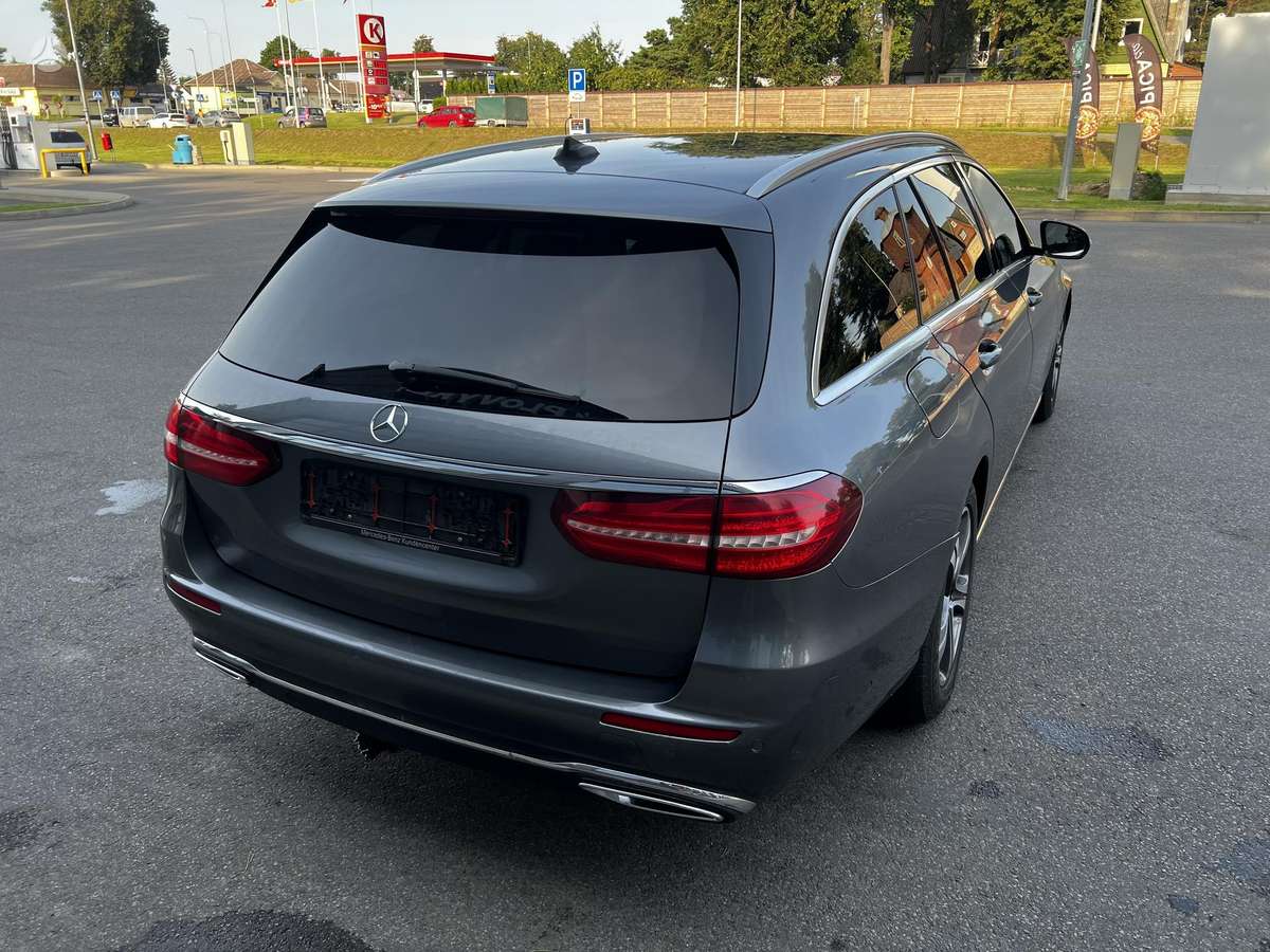 Mercedes-Benz E200, 2.0 l., Универсал