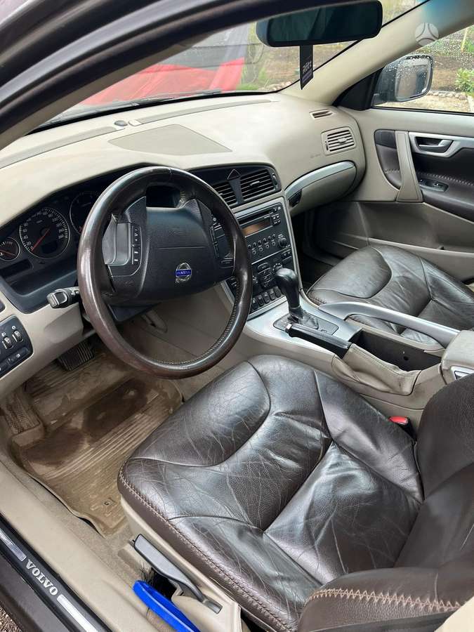 Volvo XC70, 2.4 l., wagon