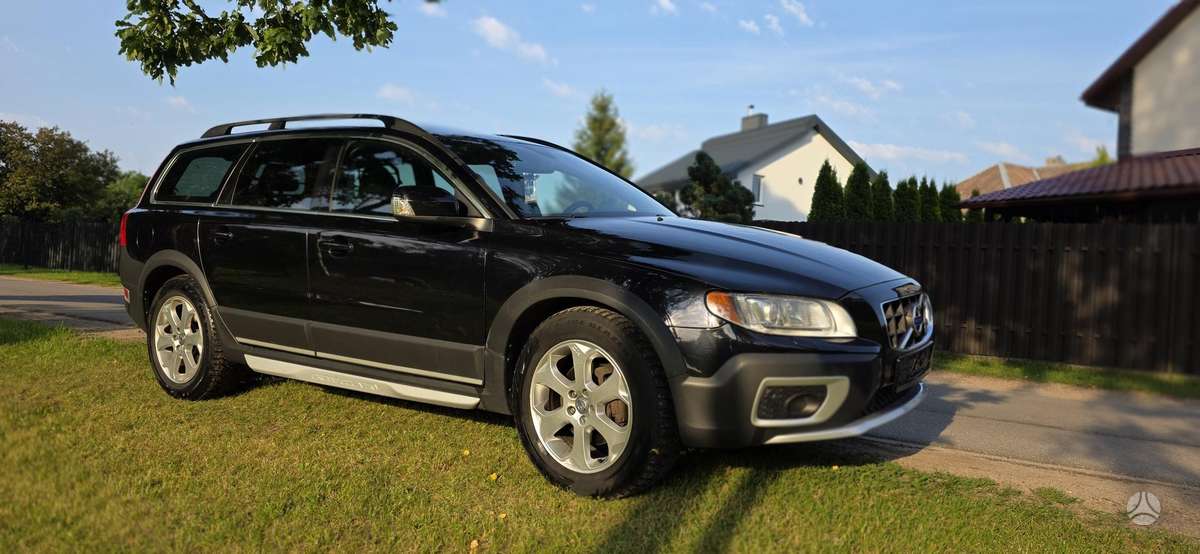 Volvo XC70, 2.4 l., wagon