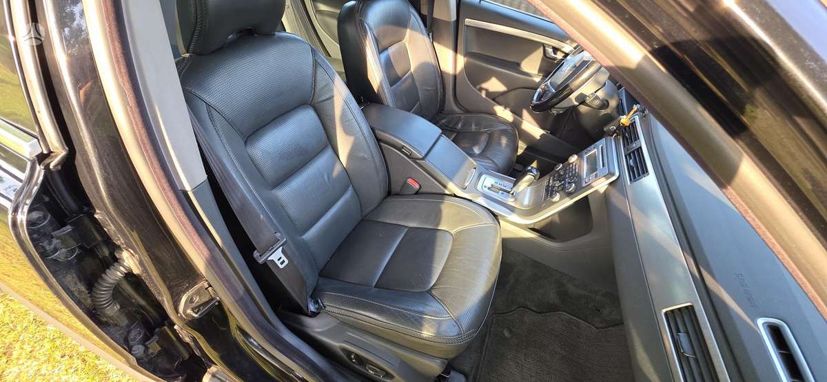 Volvo XC70, 2.4 l., Универсал