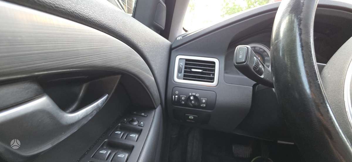 Volvo XC70, 2.4 l., wagon