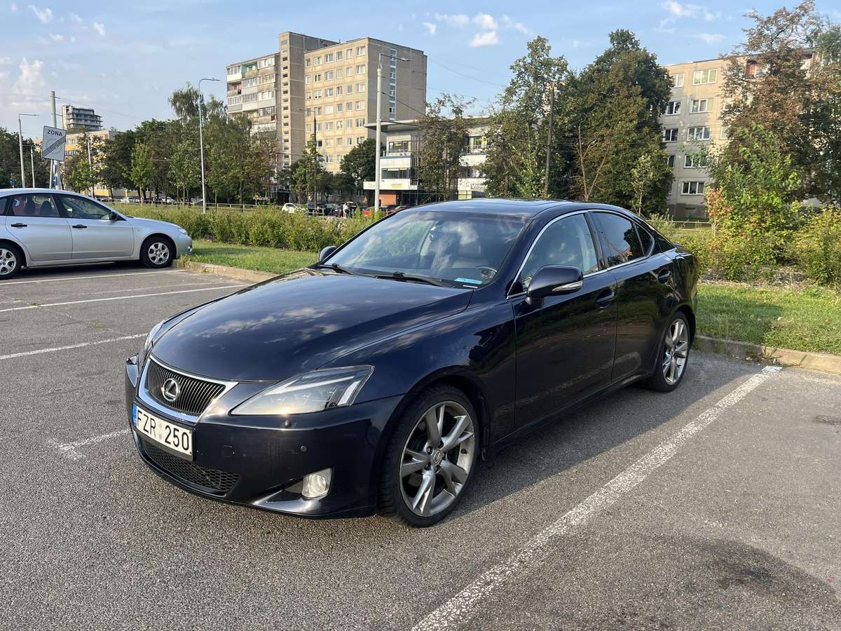 Lexus IS 250, 2.5 l., Седан