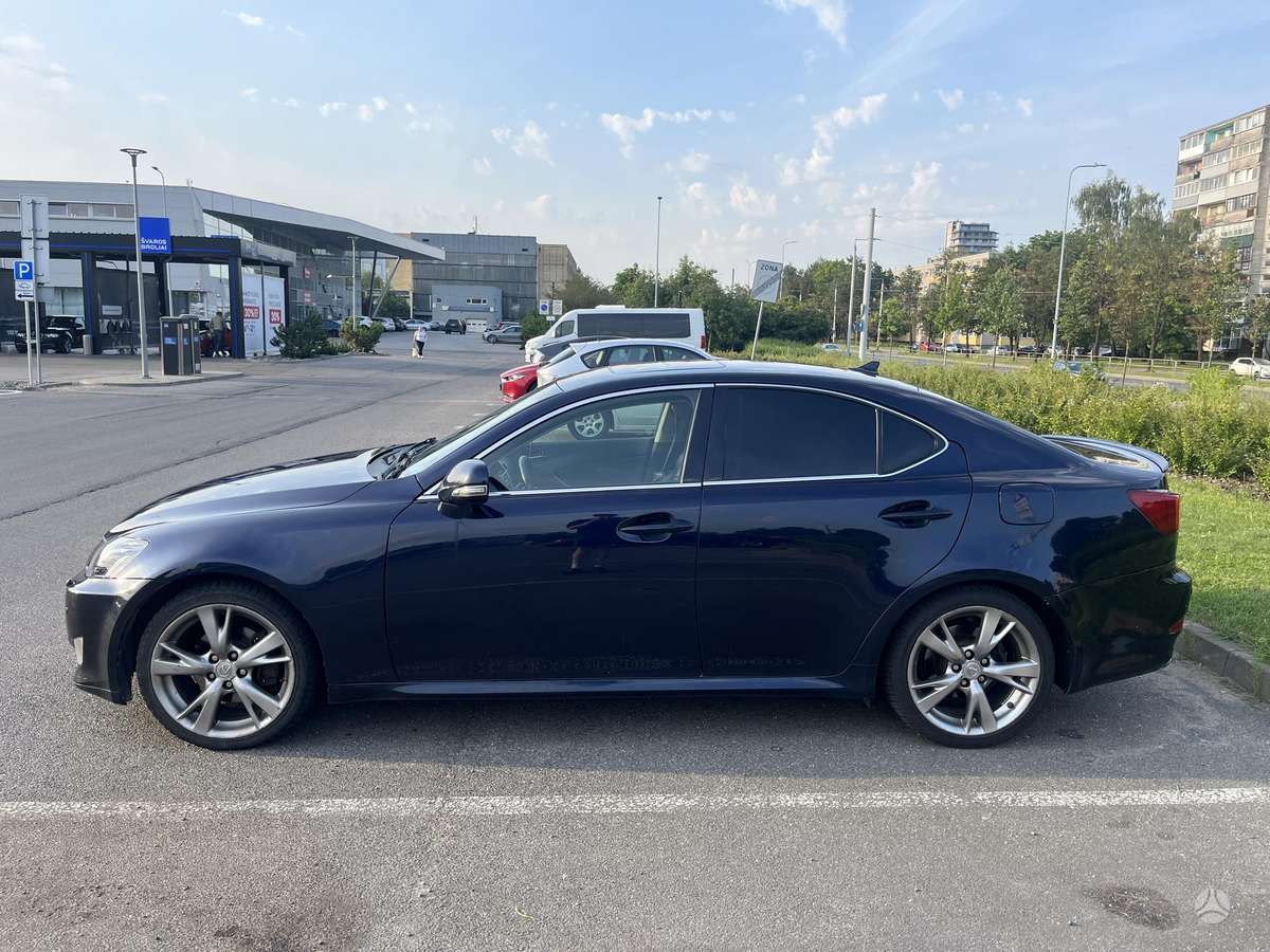 Lexus IS 250, 2.5 l., Седан