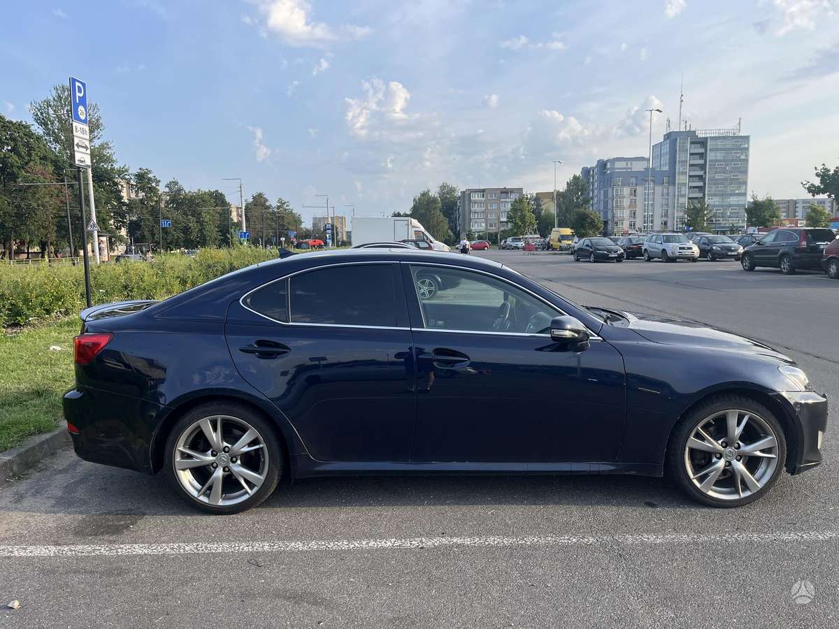 Lexus IS 250, 2.5 l., Седан