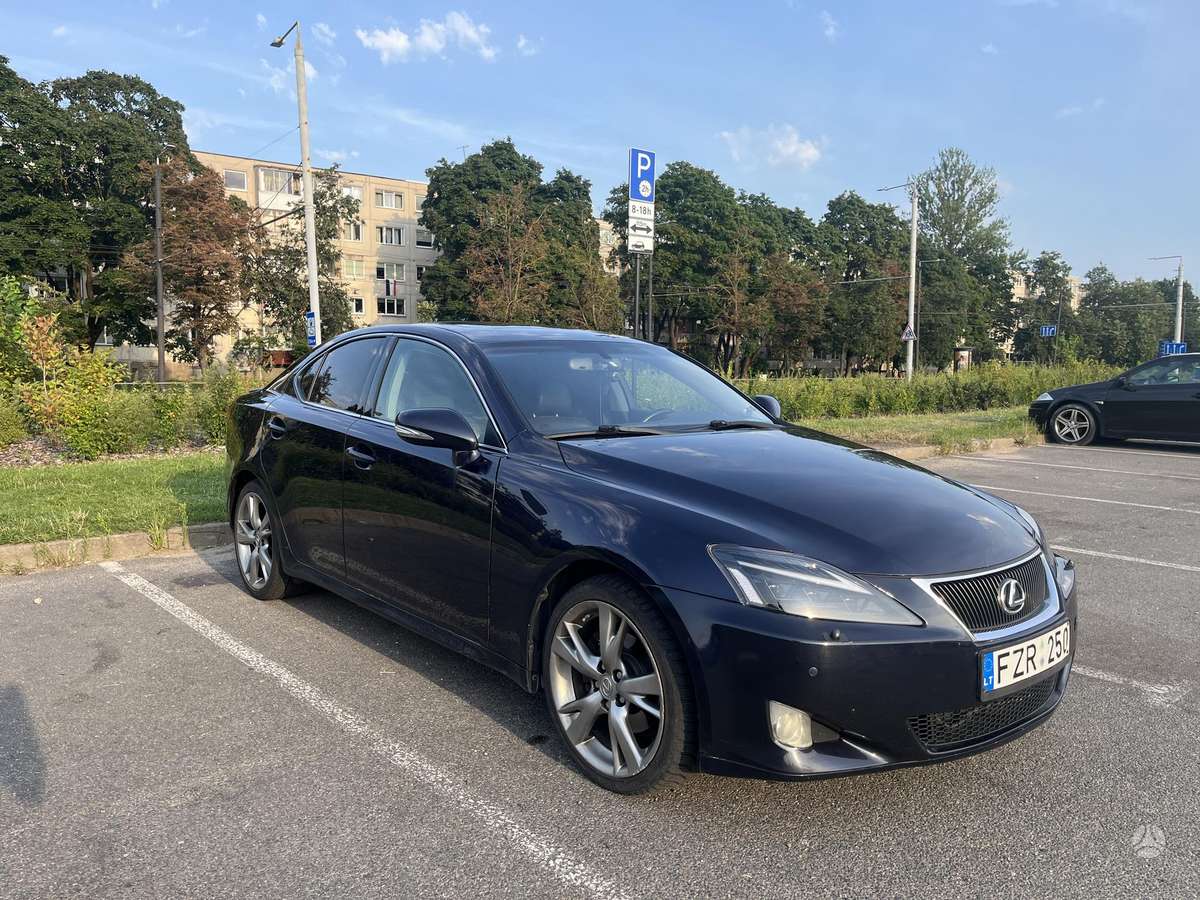 Lexus IS 250, 2.5 l., Седан