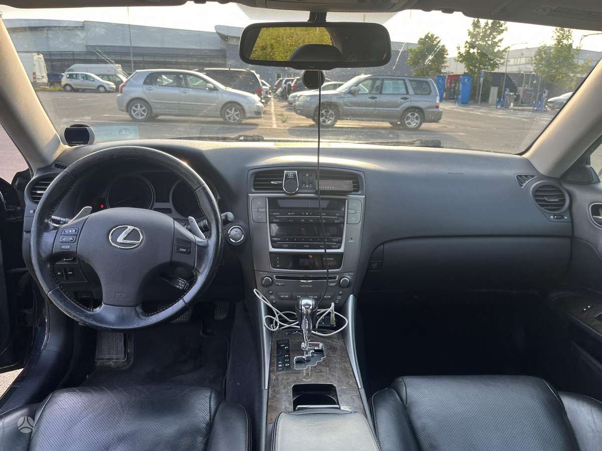 Lexus IS 250, 2.5 l., Седан