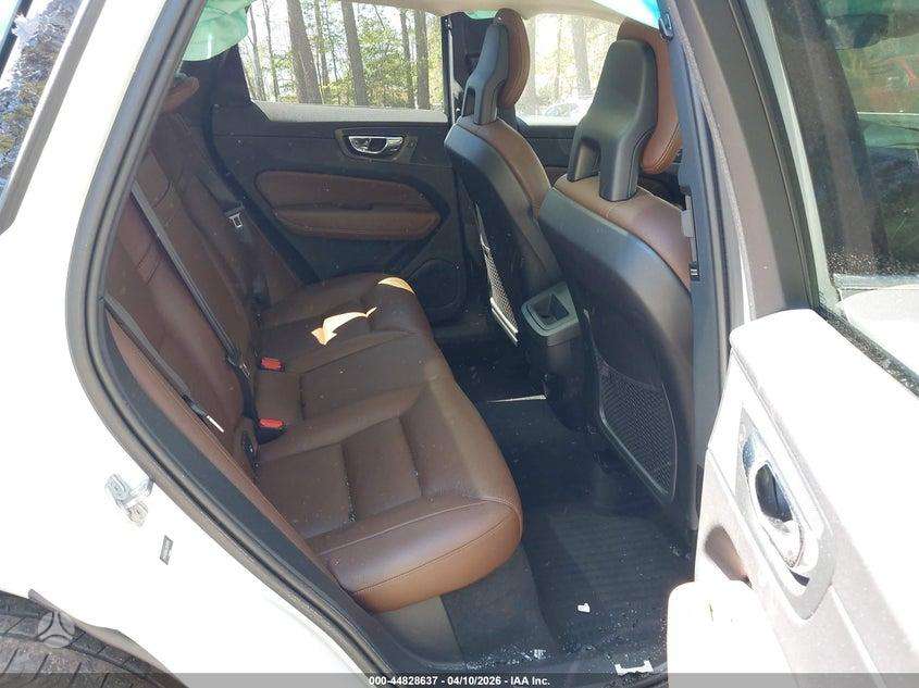 Volvo XC60 - 12