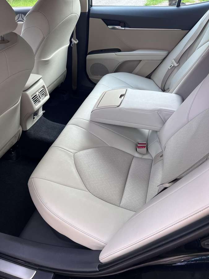 Toyota Camry - 8