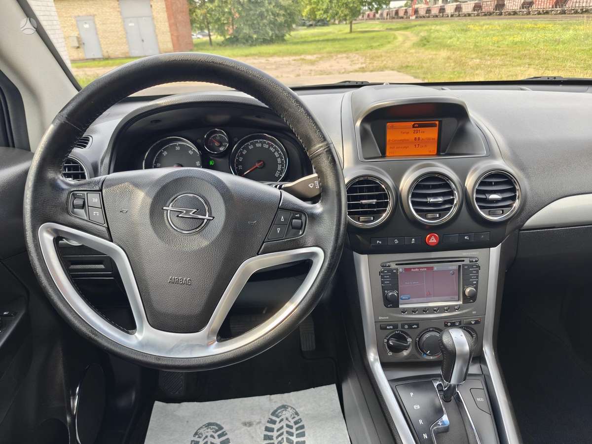 Opel Antara, 2.2 l., Внедорожник / Кроссовер