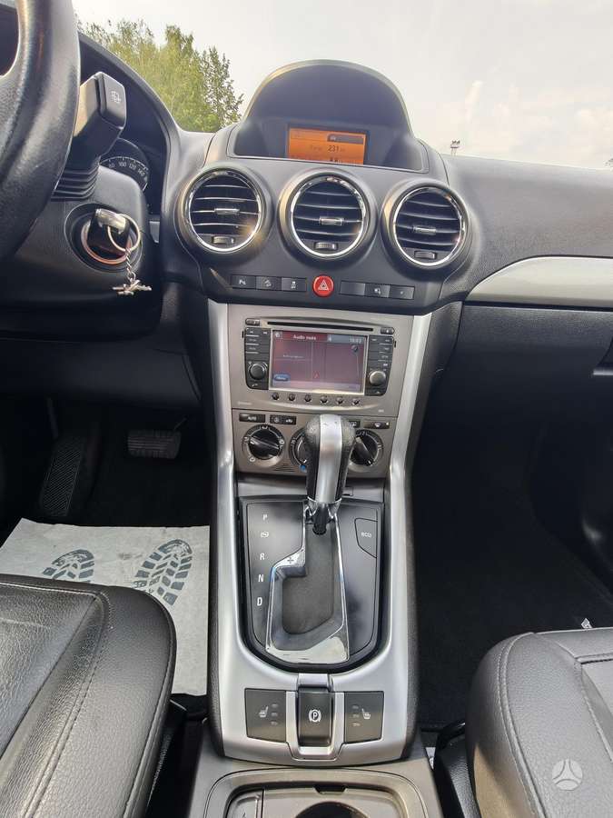 Opel Antara, 2.2 l., Внедорожник / Кроссовер