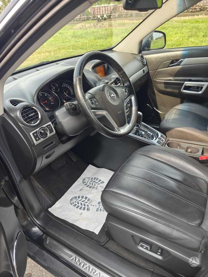 Opel Antara, 2.2 l., Внедорожник / Кроссовер