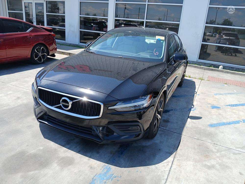 Volvo S60, 2.0 l., Седан