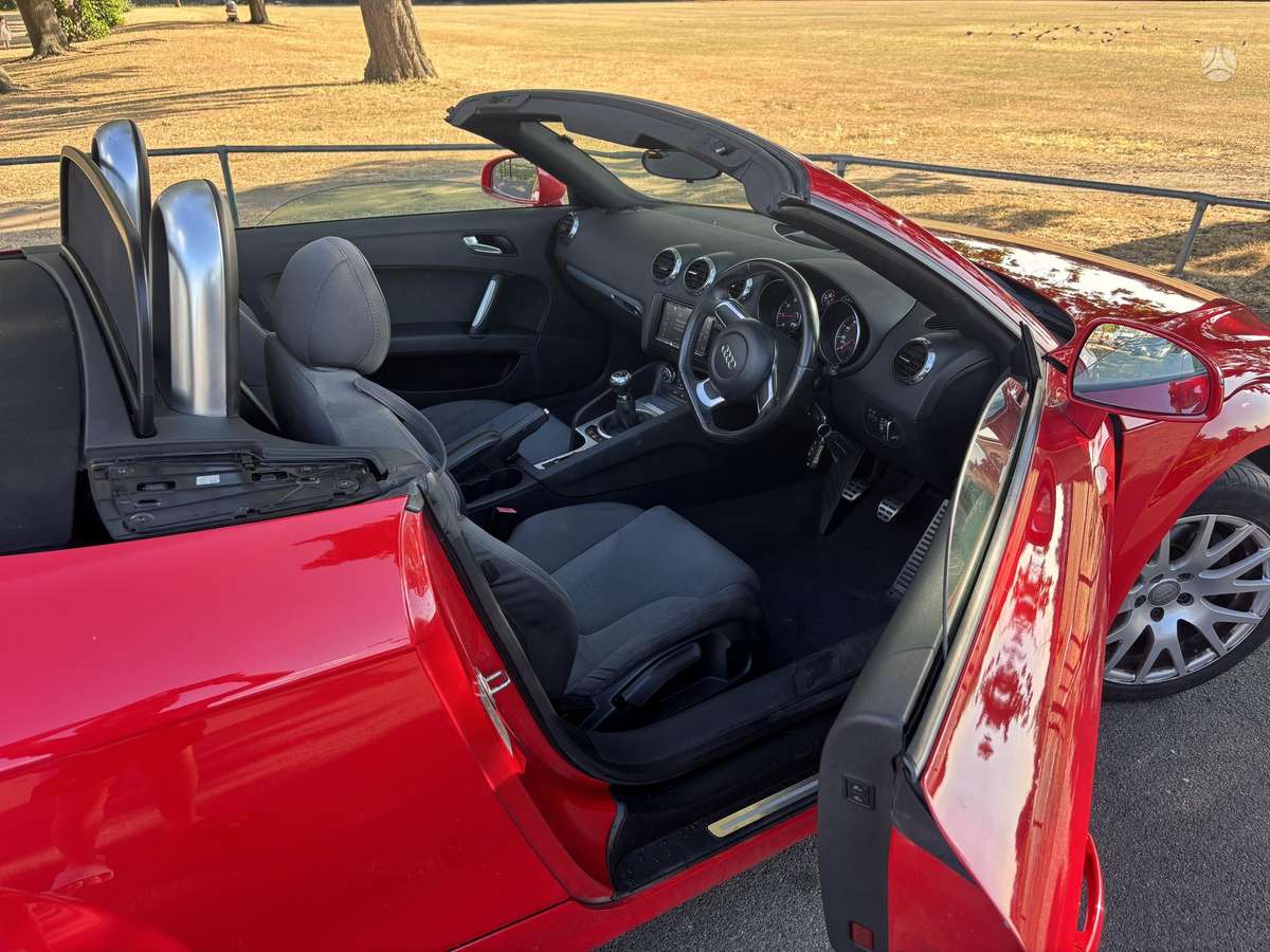 Audi TT, 1.8 l., convertible