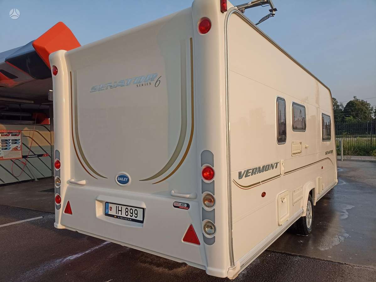 BAILEY Vermont Senator S6, caravans
