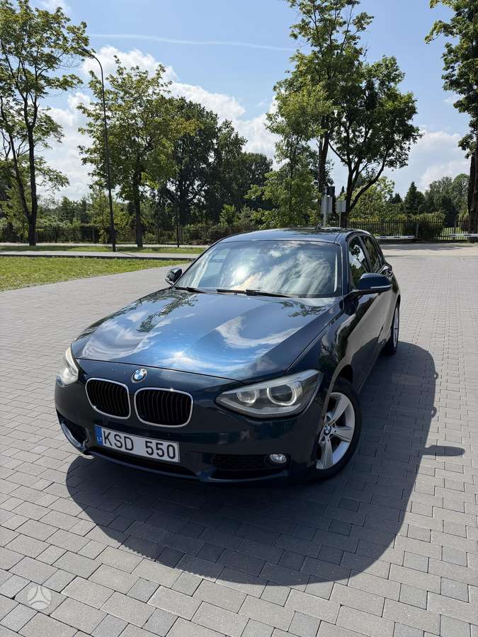 BMW 116, 1.6 l., hatchback