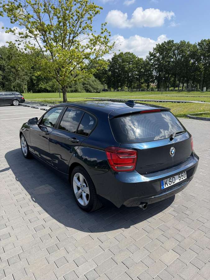 BMW 116, 1.6 l., hatchback