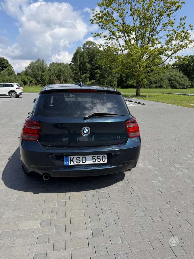 BMW 116, 1.6 l., hatchback