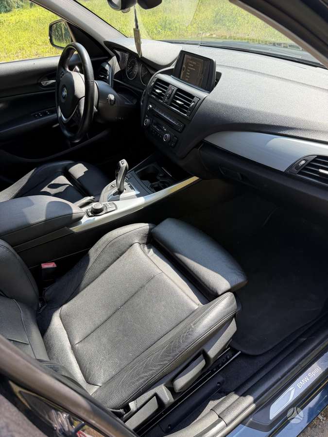 BMW 116, 1.6 l., hatchback