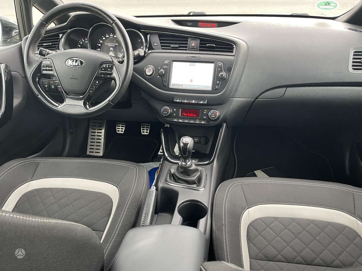 Kia Ceed, 1.6 l., universalas