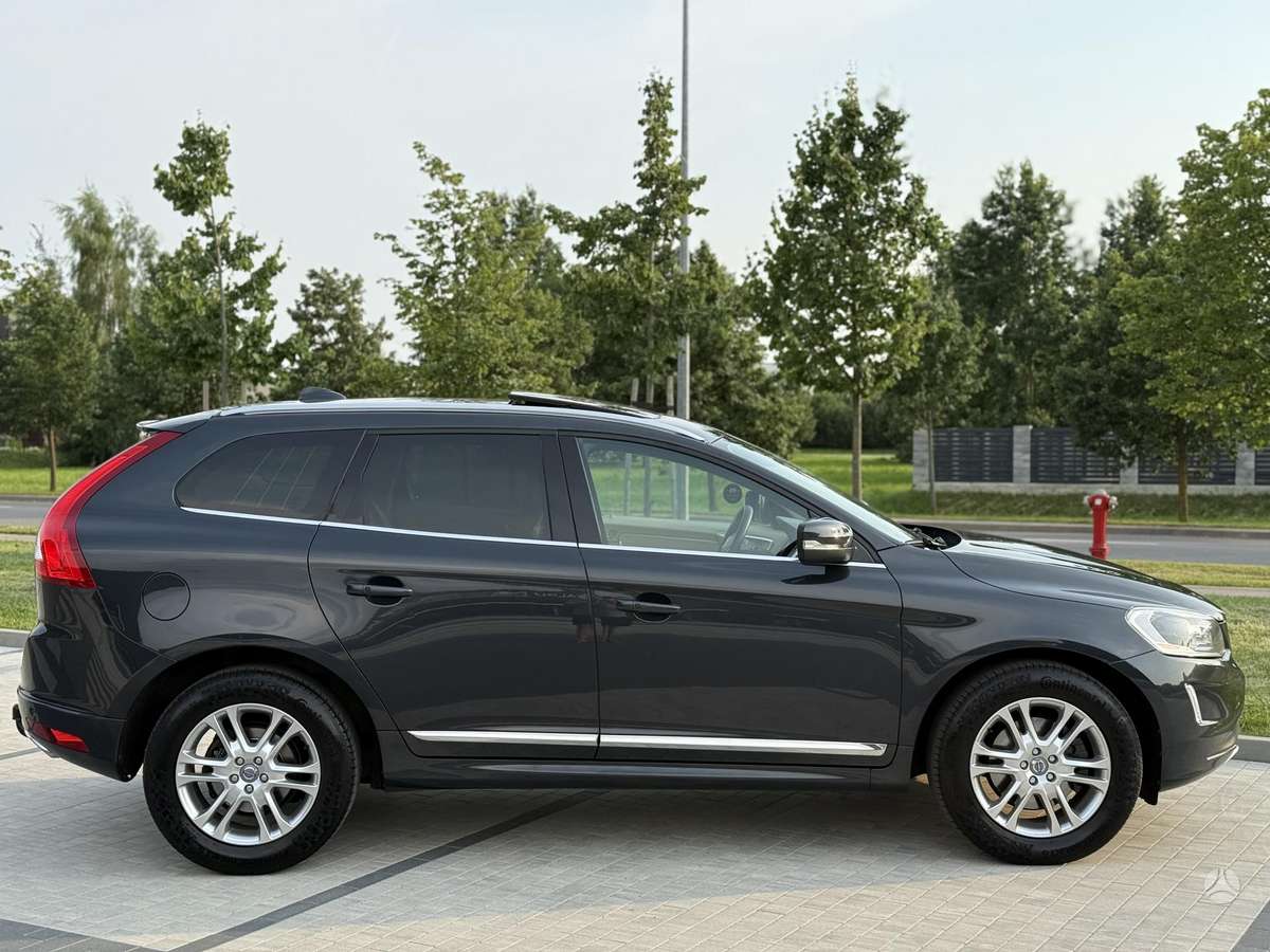 Volvo XC60, 2.0 l., off-road / crossover