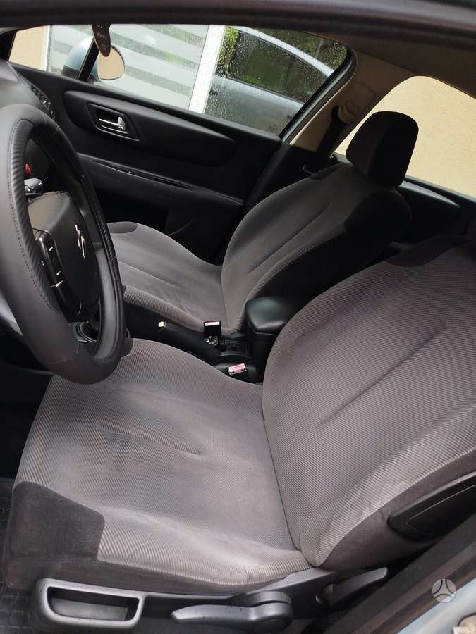 Citroen C4, 1.6 l., hatchback