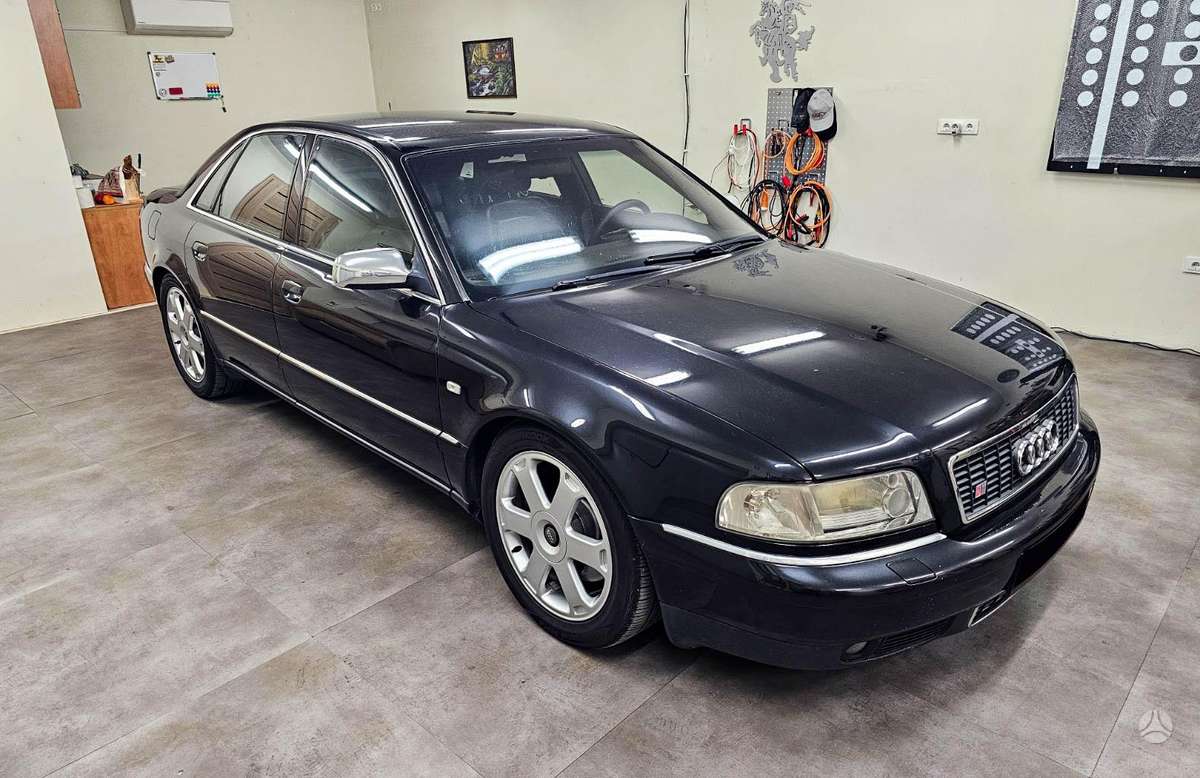 Audi S8, 4.2 l., sedanas