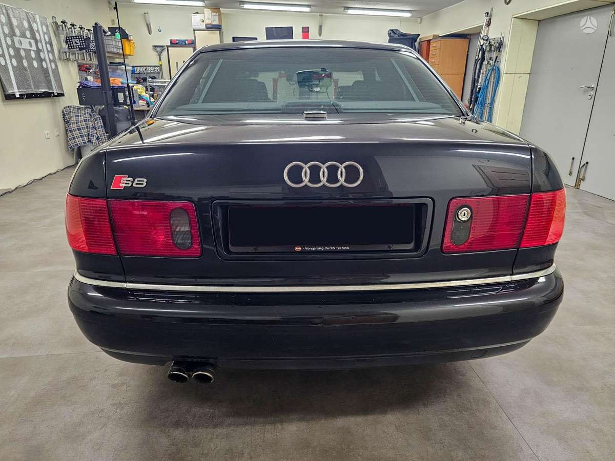Audi S8, 4.2 l., Седан