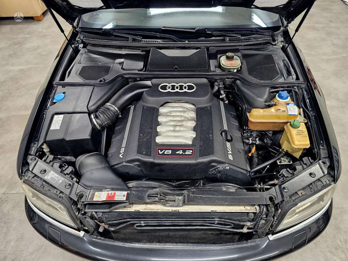 Audi S8, 4.2 l., sedanas