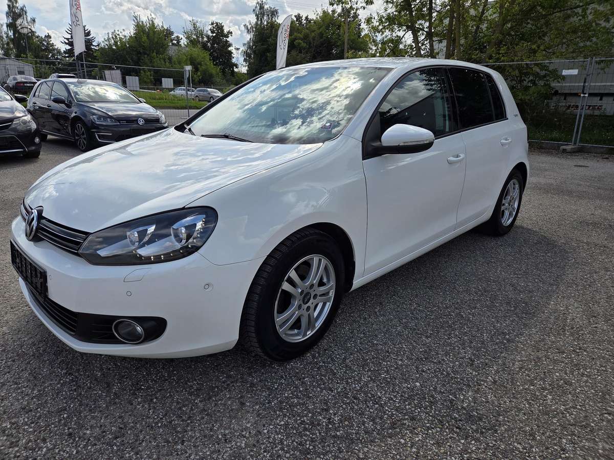 Volkswagen Golf - 8