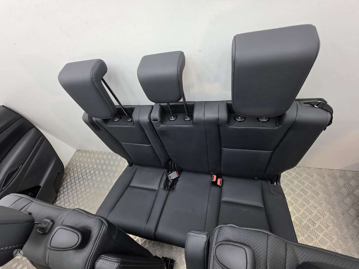 Subaru Ascent salono detalės
