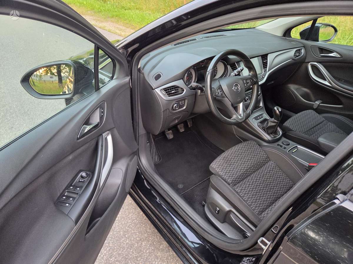 Opel Astra, 1.6 l., Хэтчбек