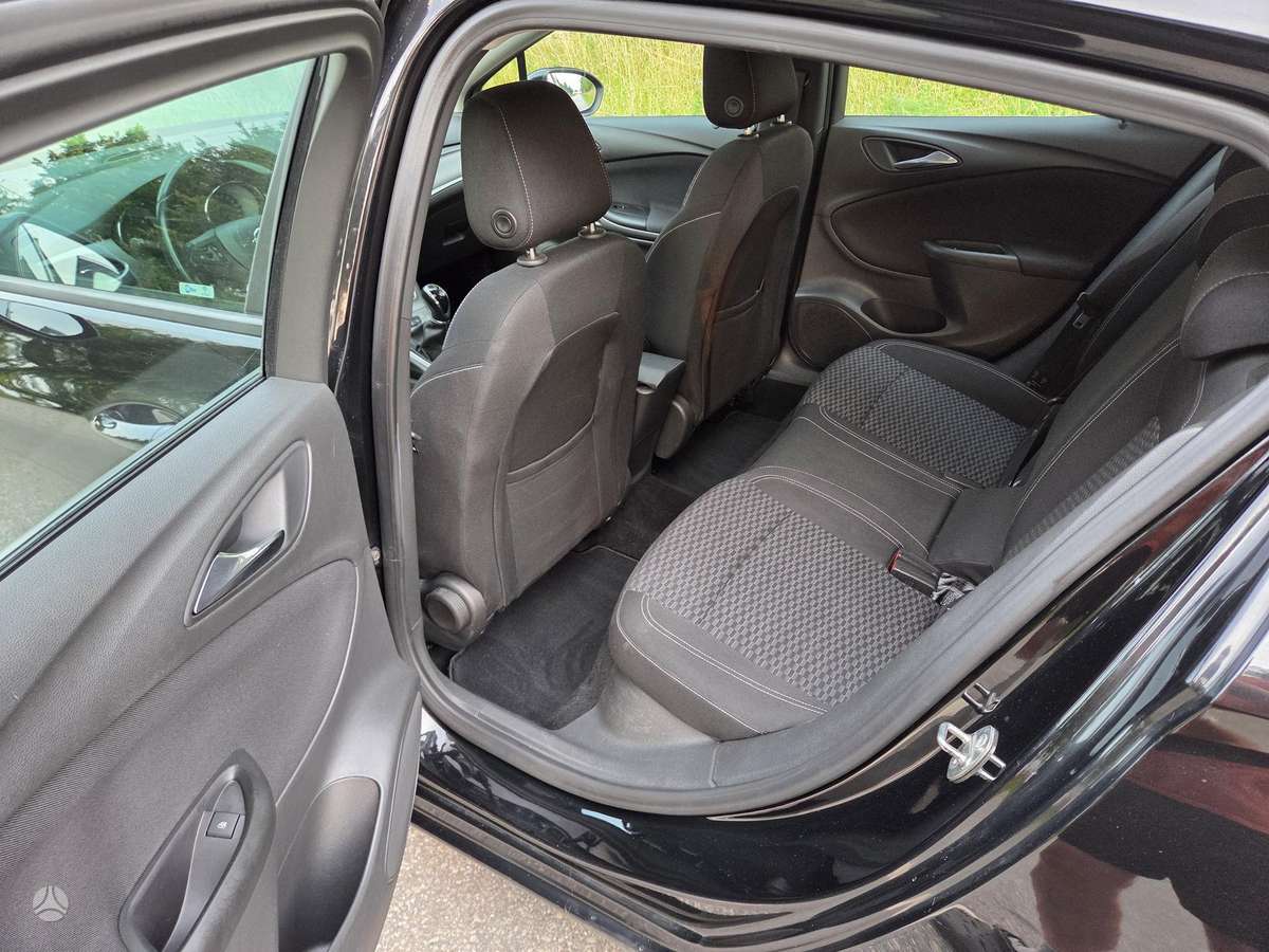 Opel Astra, 1.6 l., Хэтчбек